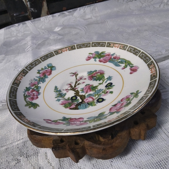 Porcelain Decorative Dessert Plate with Pink Floral Motif - Picture 6 of 12